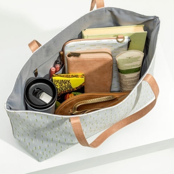 Dancing Dash Pebble Modern Tote - Picture 3 of 6